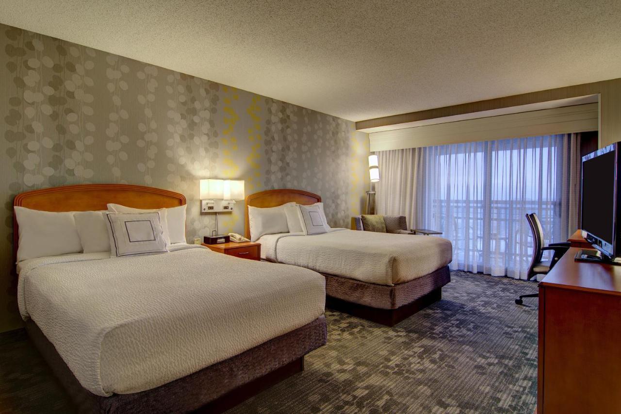 Courtyard By Marriott Tysons Mclean Hotell Tysons Corner Exteriör bild