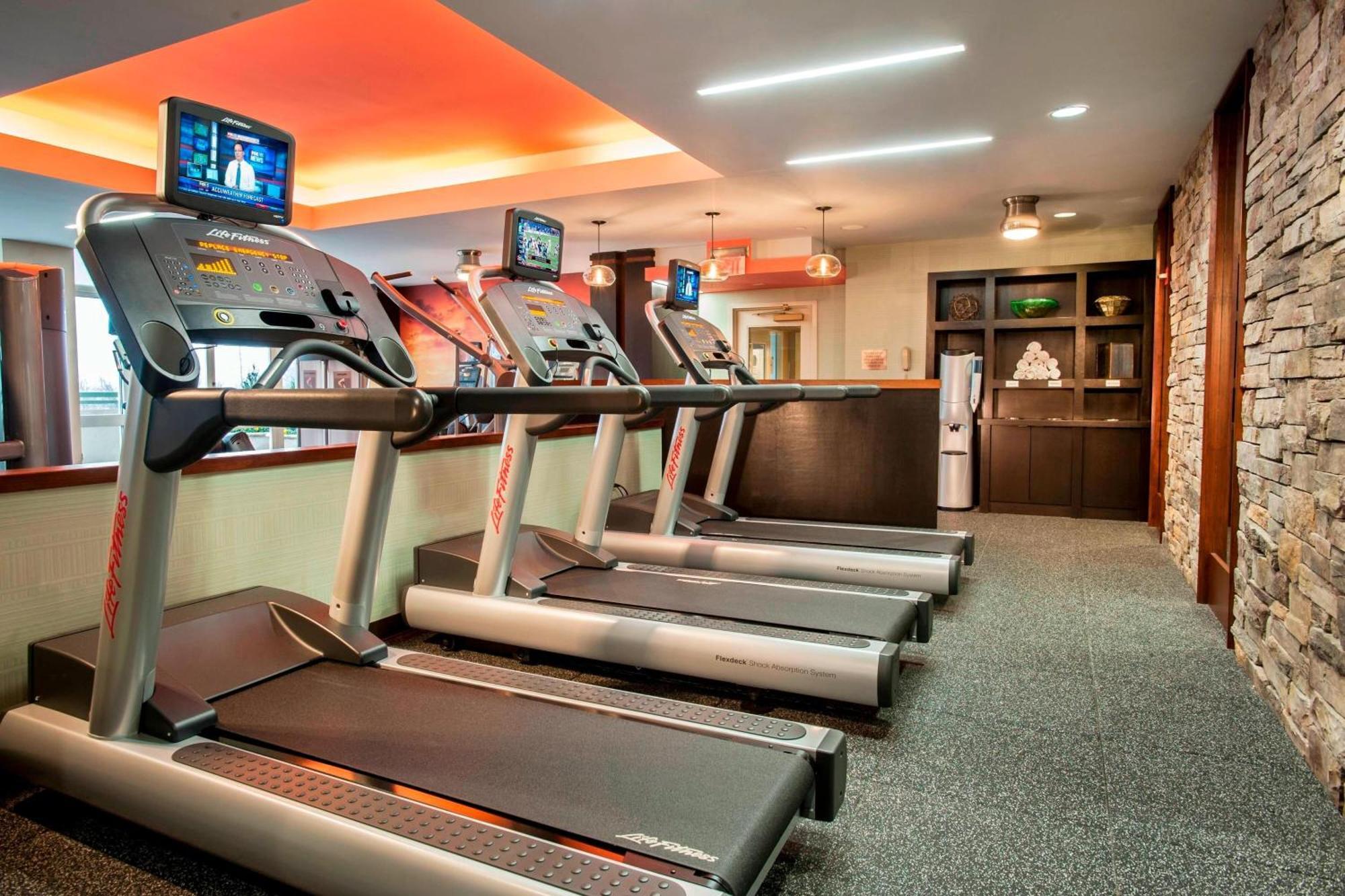 Courtyard By Marriott Tysons Mclean Hotell Tysons Corner Exteriör bild