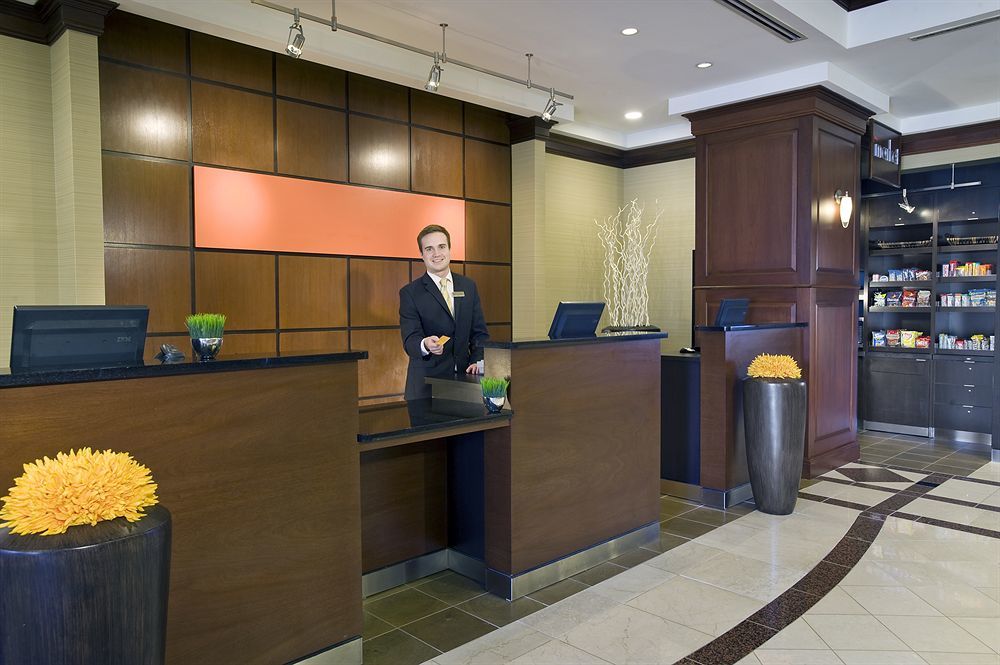 Courtyard By Marriott Tysons Mclean Hotell Tysons Corner Exteriör bild